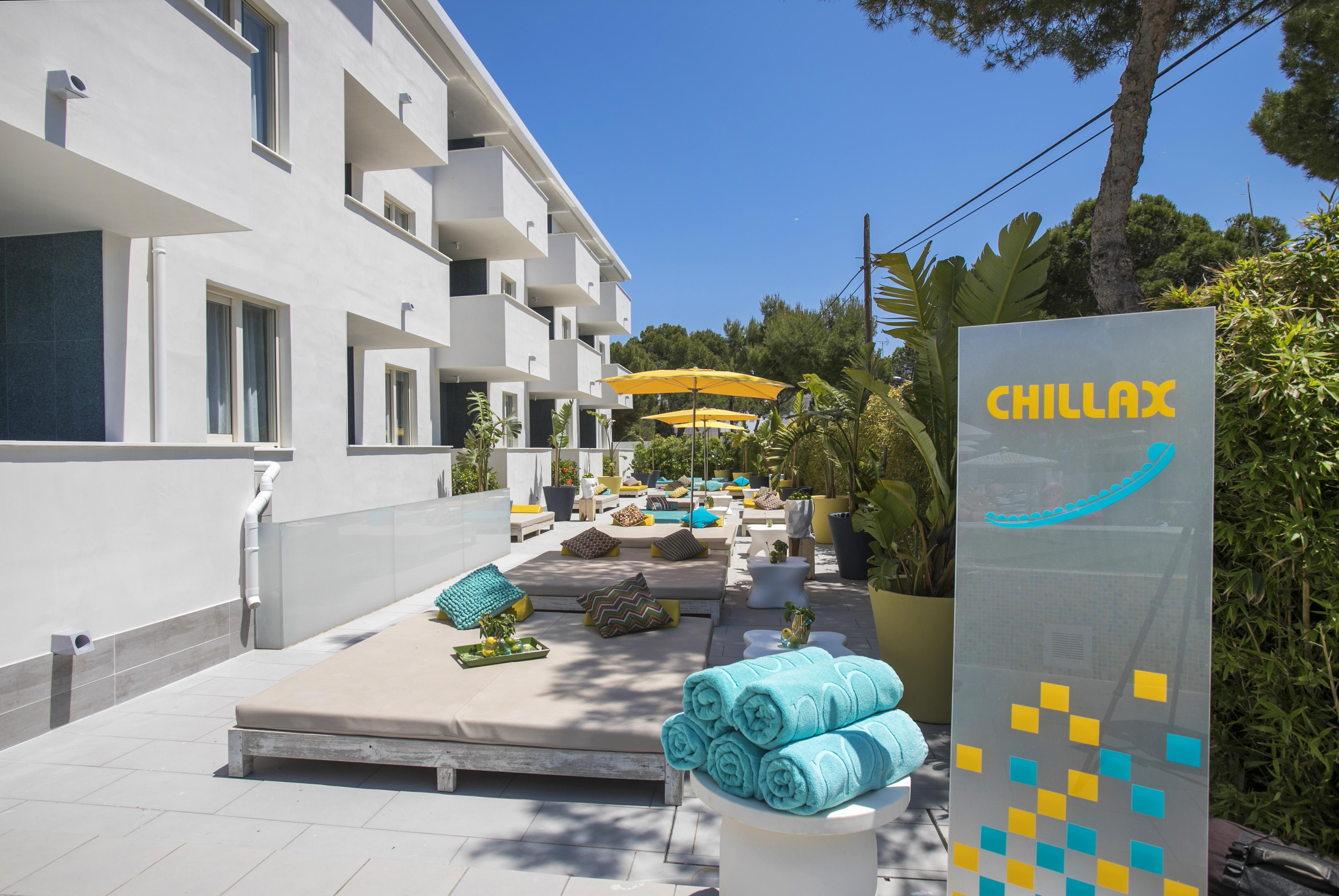 Sotavento Club Apartments - Adults Only Магалуф Екстериор снимка