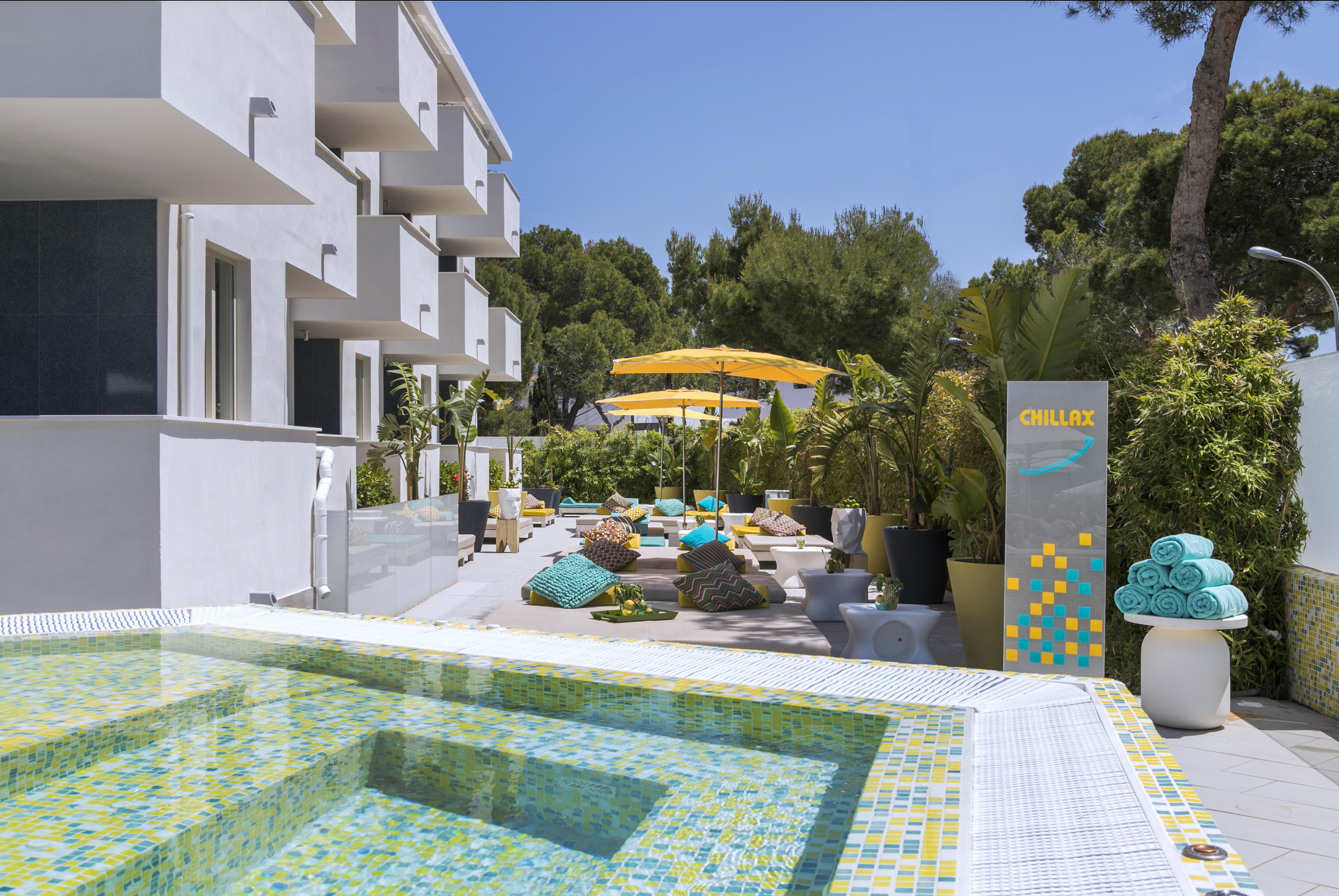 Sotavento Club Apartments - Adults Only Магалуф Екстериор снимка