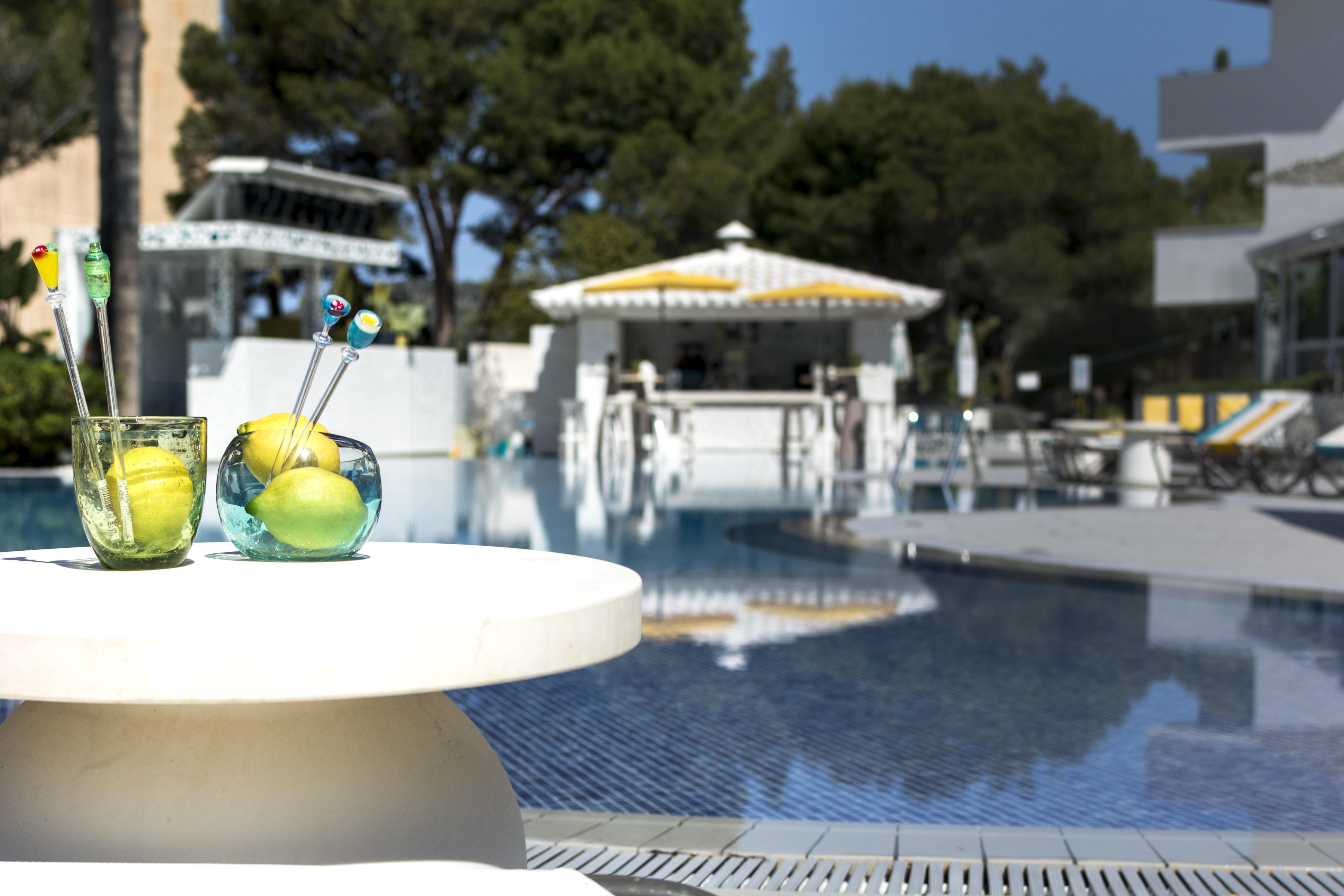 Sotavento Club Apartments - Adults Only Магалуф Екстериор снимка
