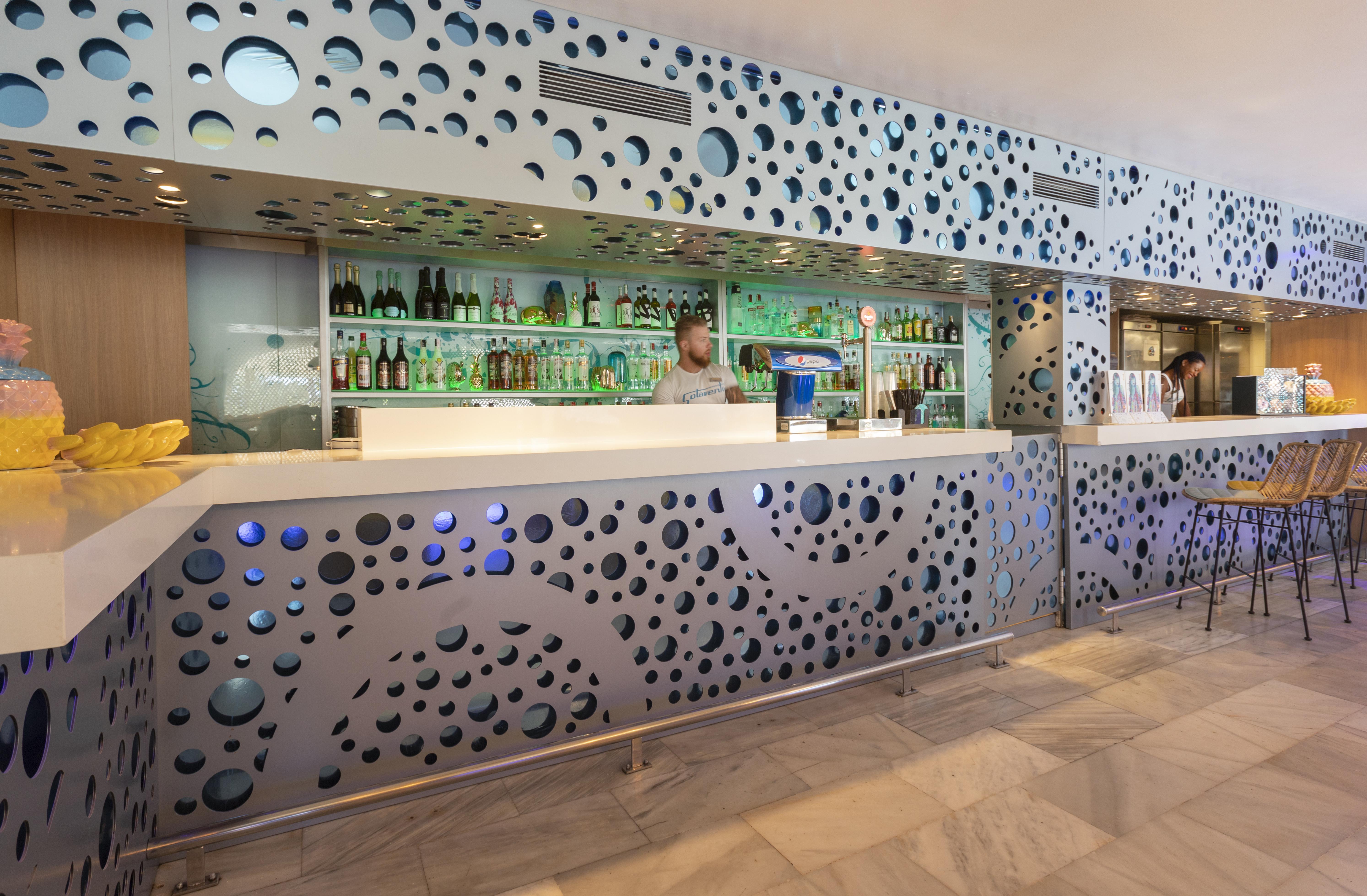 Sotavento Club Apartments - Adults Only Магалуф Екстериор снимка