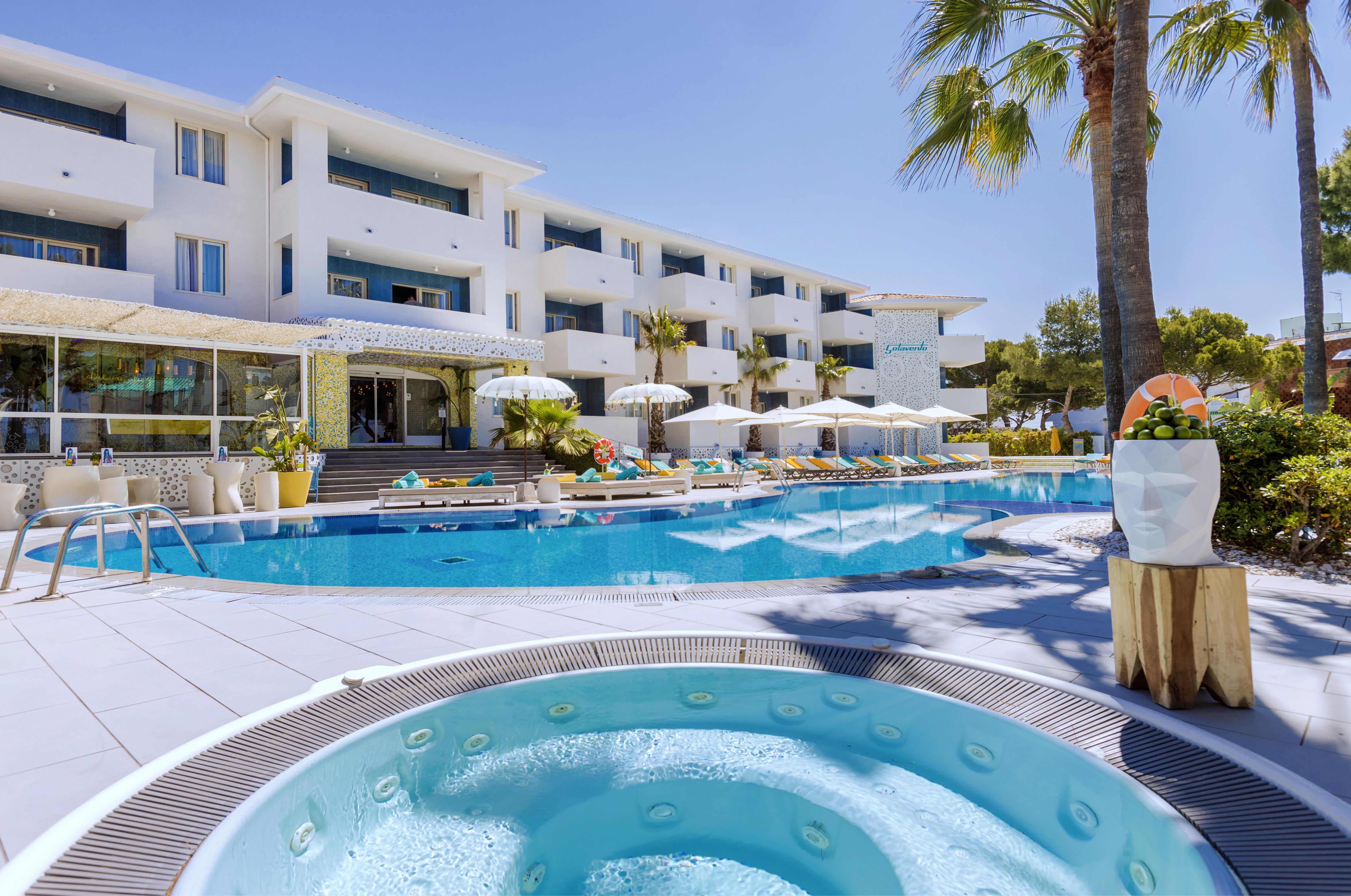 Sotavento Club Apartments - Adults Only Магалуф Екстериор снимка