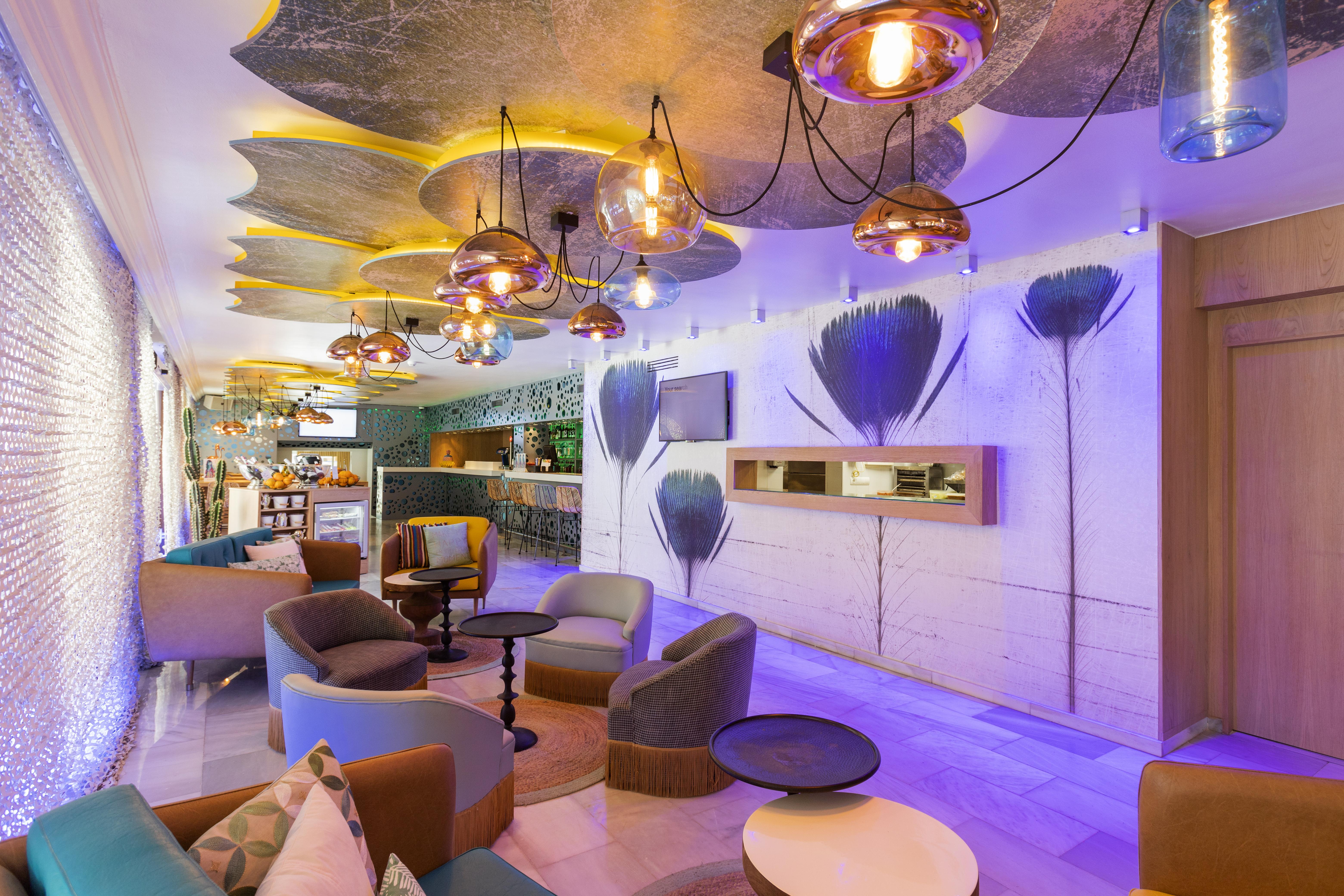Sotavento Club Apartments - Adults Only Магалуф Екстериор снимка