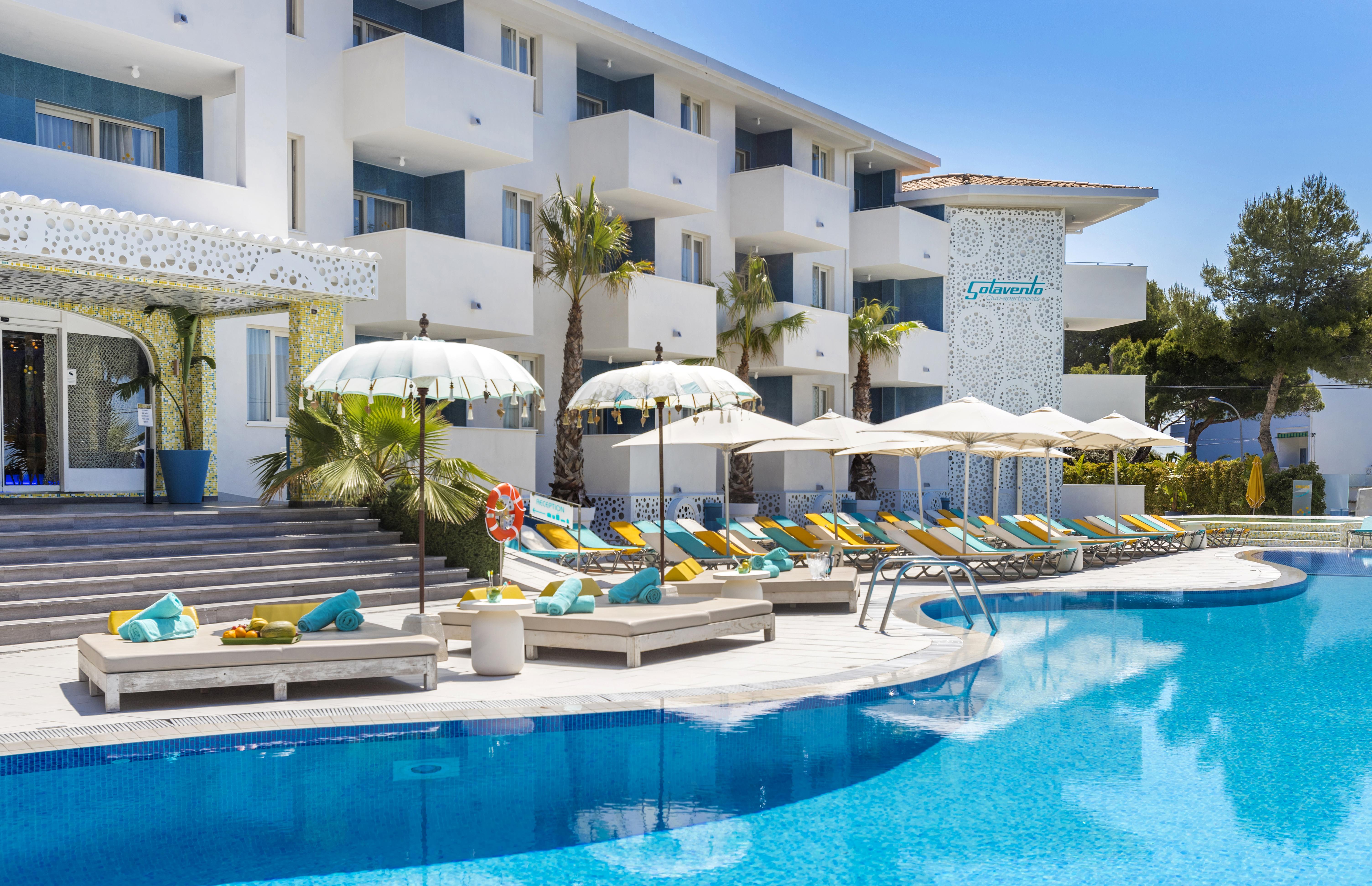 Sotavento Club Apartments - Adults Only Магалуф Екстериор снимка
