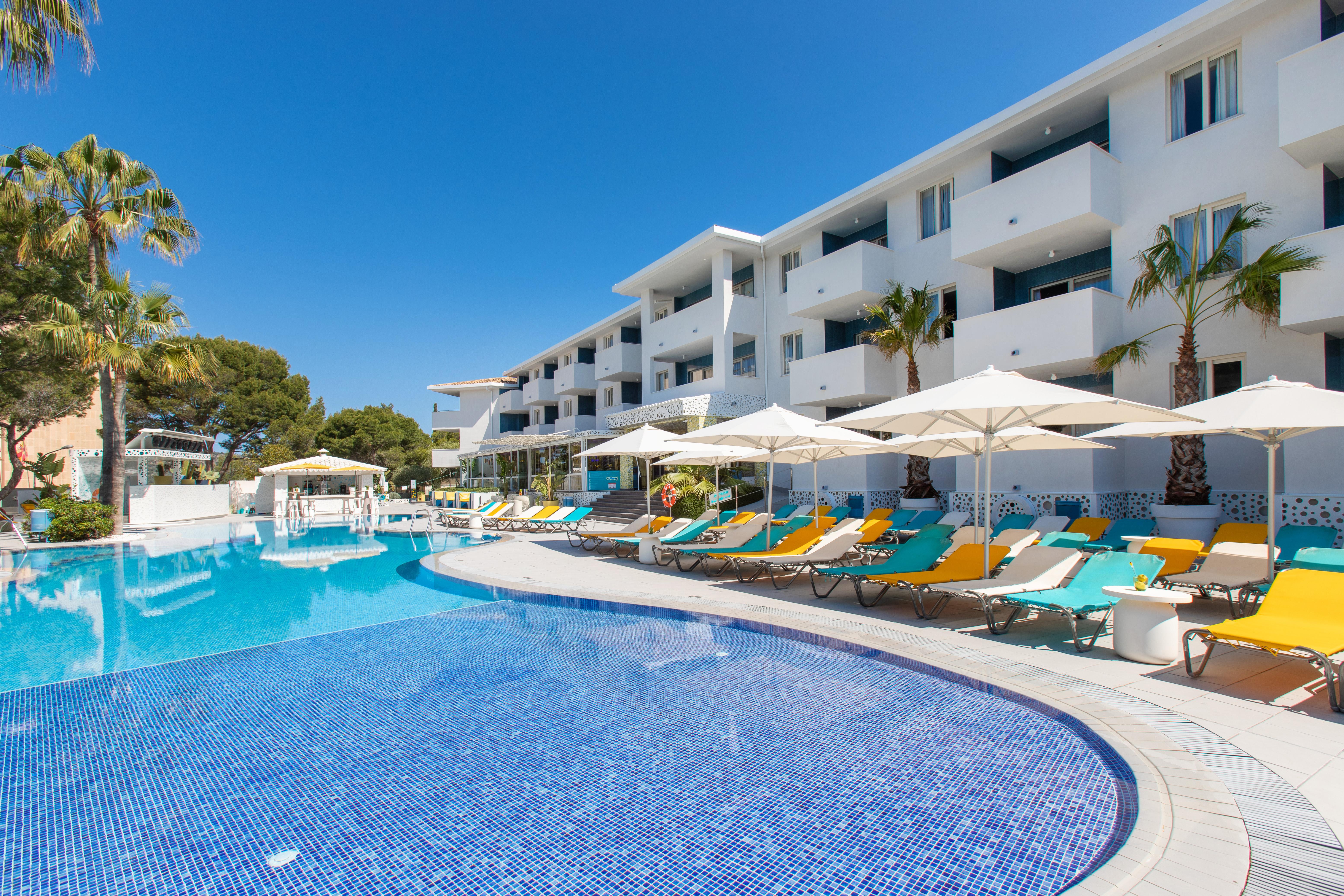 Sotavento Club Apartments - Adults Only Магалуф Екстериор снимка