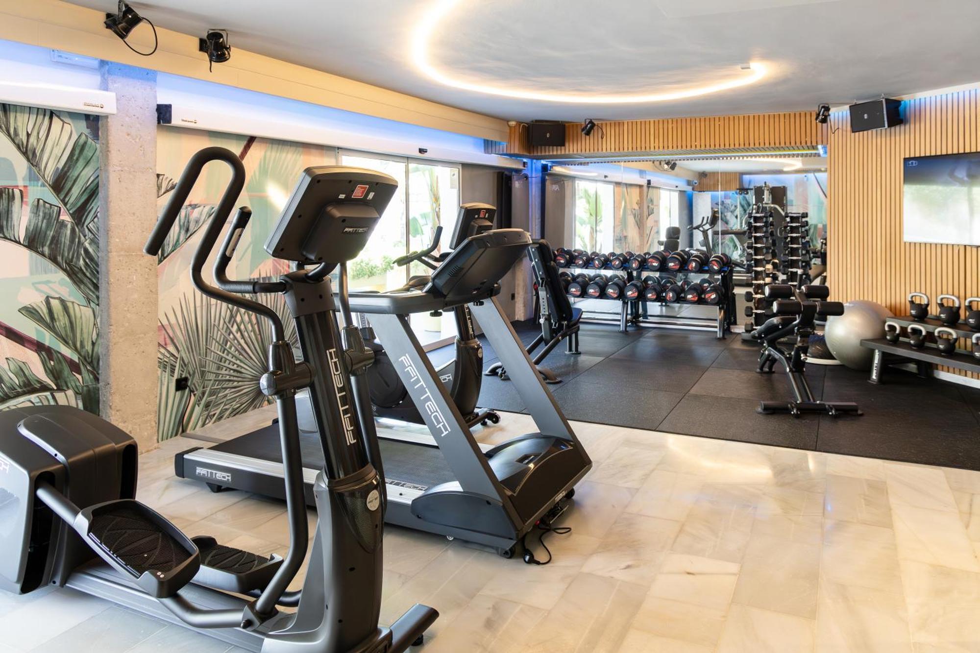 Sotavento Club Apartments - Adults Only Магалуф Екстериор снимка